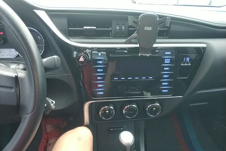 Toyota Corolla 2018 car image #17