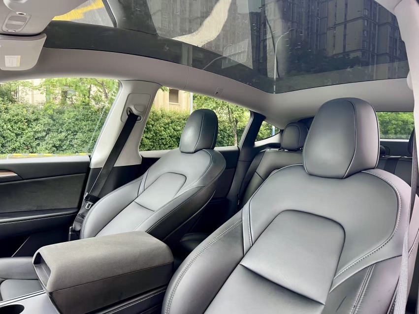 Tesla Model Y 2022 car image #7
