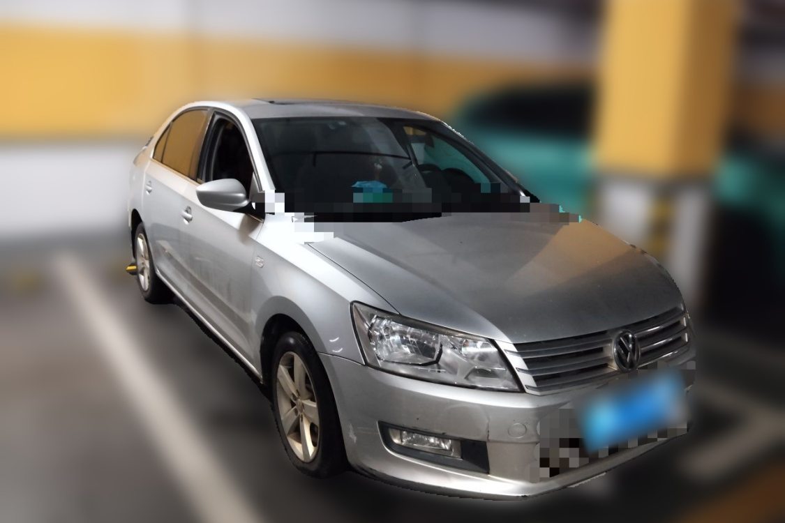 Volkswagen Santana 2015 car image #2
