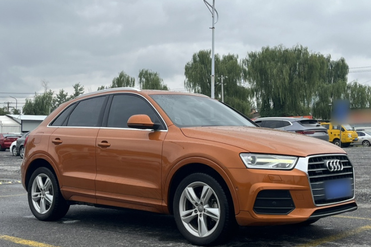 Audi Q3 2016 car image #7