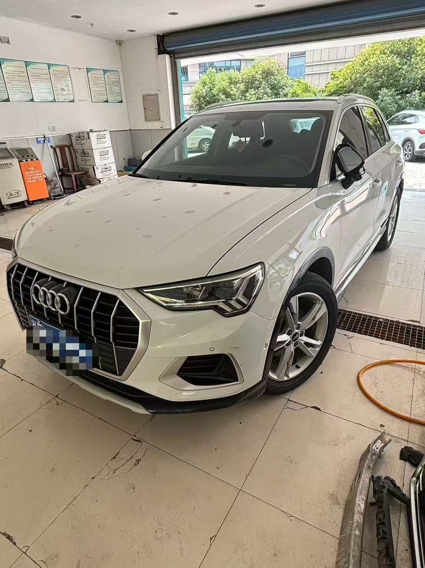 Audi Q3 2021 Audi Q3 2021 car image