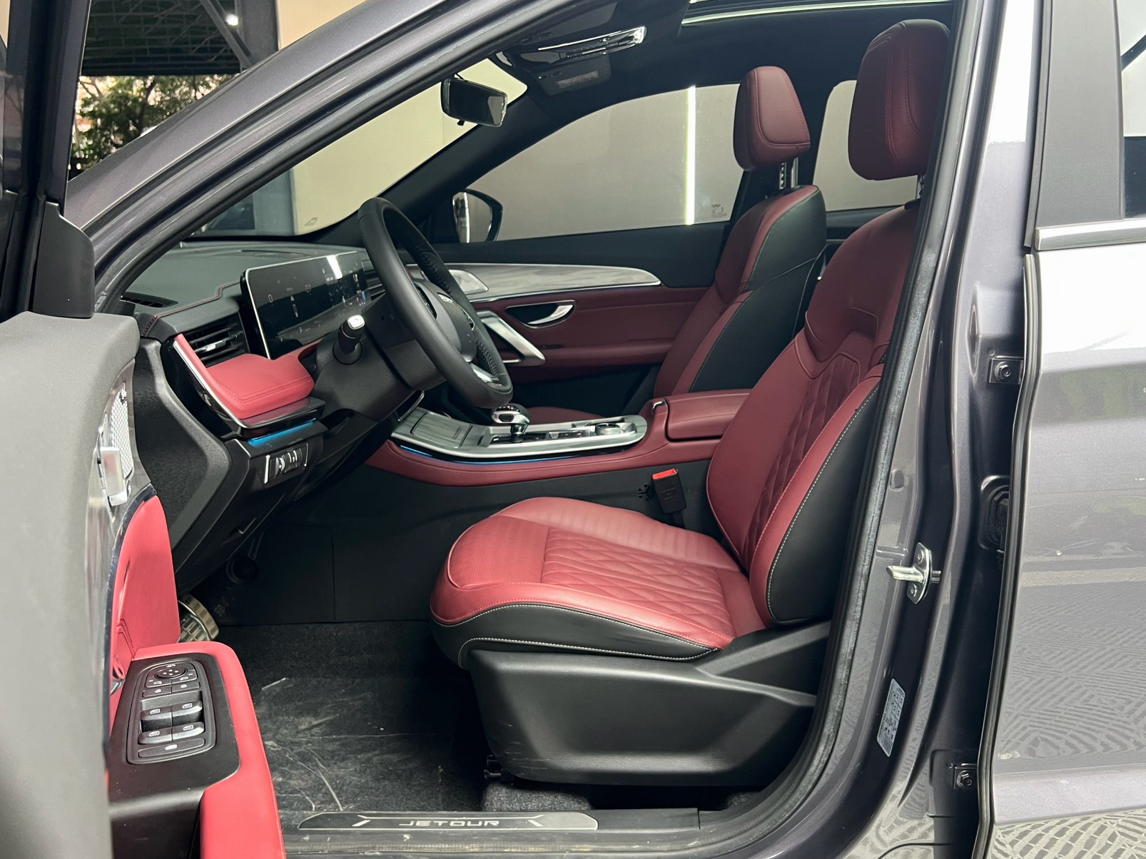 Jetour X70 PLUS 2024 car image #7