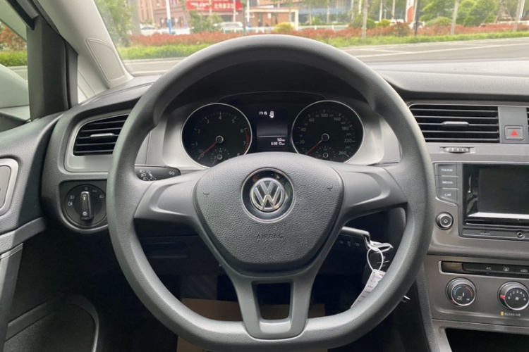 Volkswagen Golf 2017 #14 Volkswagen Golf 2017 car image #14