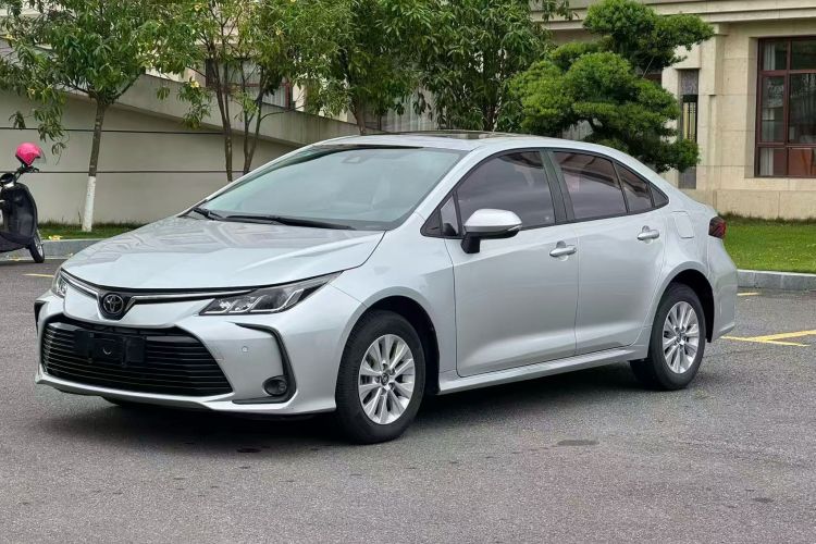 Toyota Corolla 2019 #2 Toyota Corolla 2019 car image #2