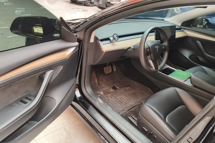 Tesla Model 3 2023 #16 Tesla Model 3 2023 car image #16