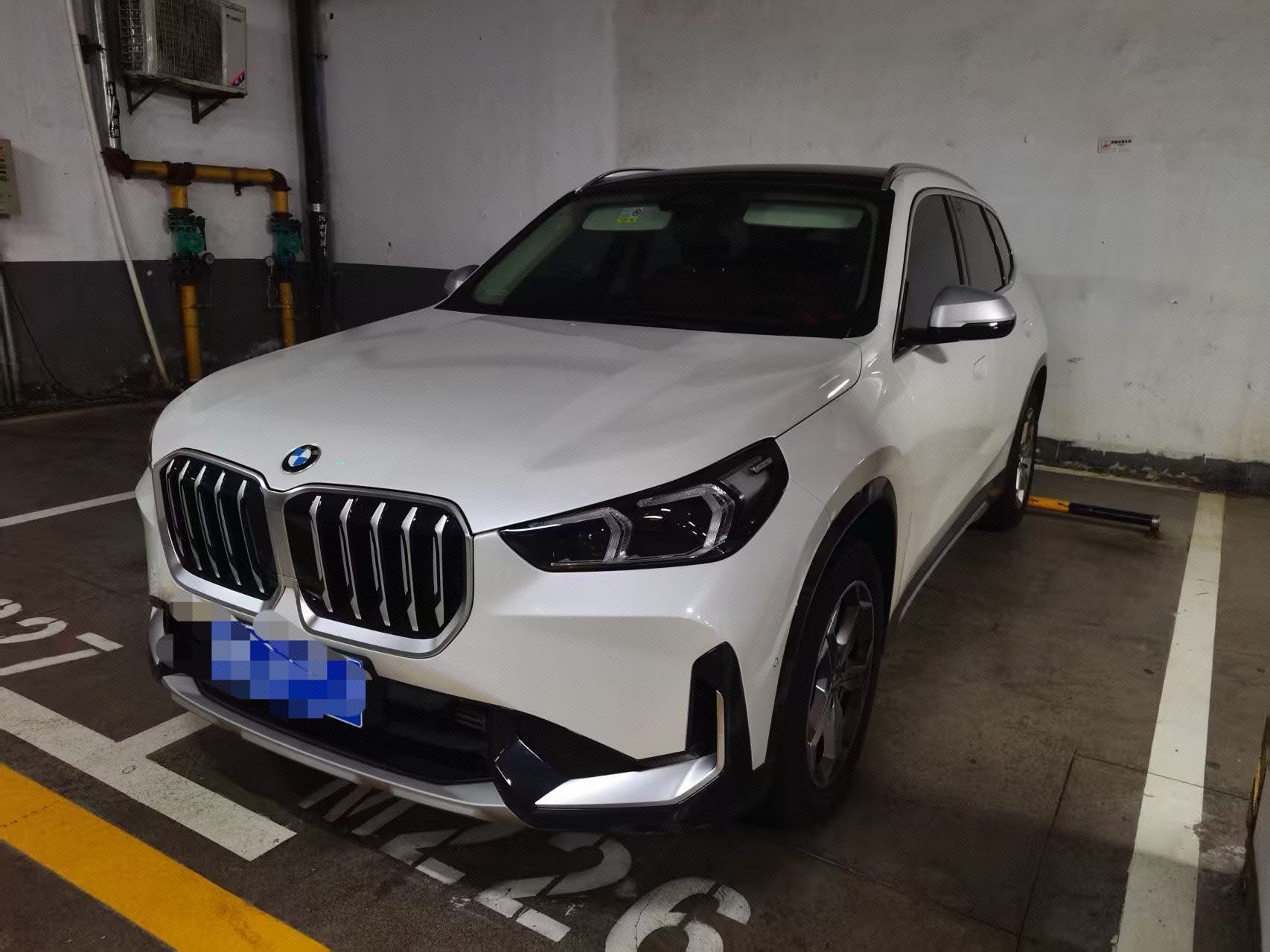 BMW X1 2025 immagine di auto 
