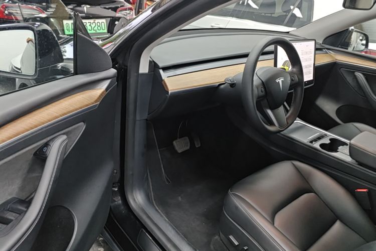 Tesla Model Y 2021 #11 Tesla Model Y 2021 immagine di auto #11
