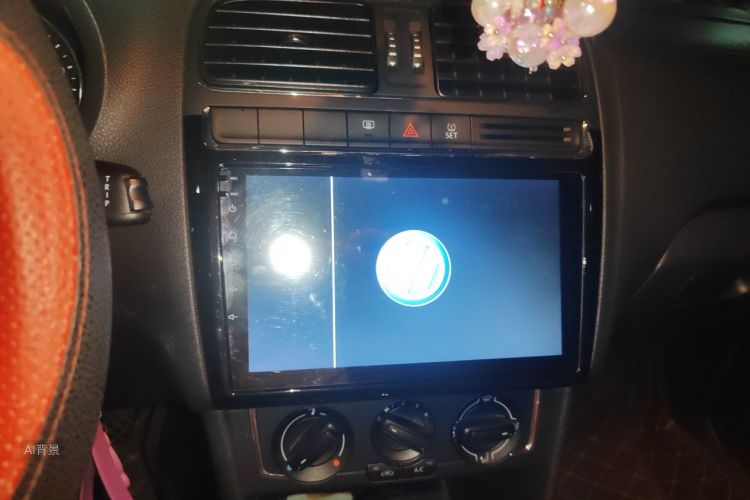 Volkswagen Polo 2015 car image #15