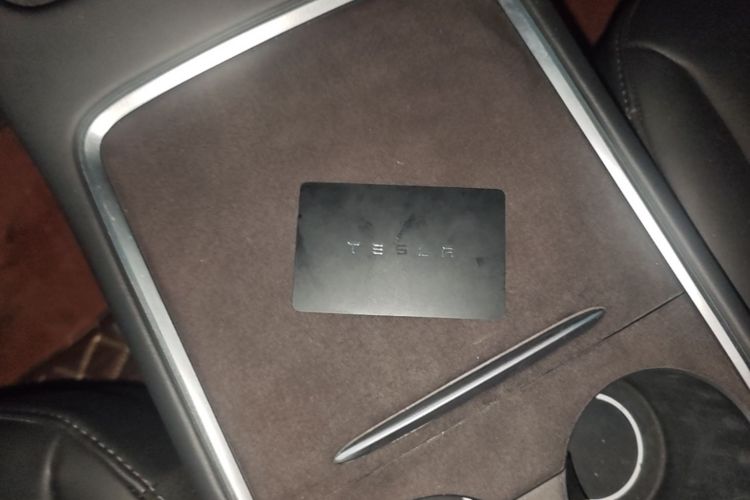 Tesla Model 3 2021 #9 Tesla Model 3 2021 car image #9