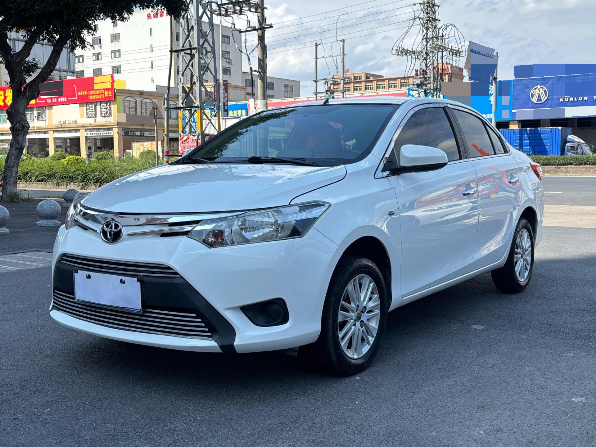 Toyota Vios 2015 Toyota Vios 2015 car image