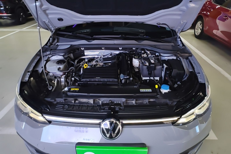 Volkswagen Golf 2022 car image #20