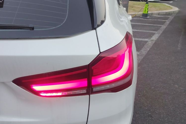 BMW X1 2021 #8 BMW X1 2021 car image #8
