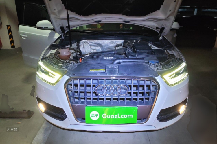 Audi Q3 2015 car image #22