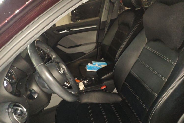 Audi A3 2019 car image #17