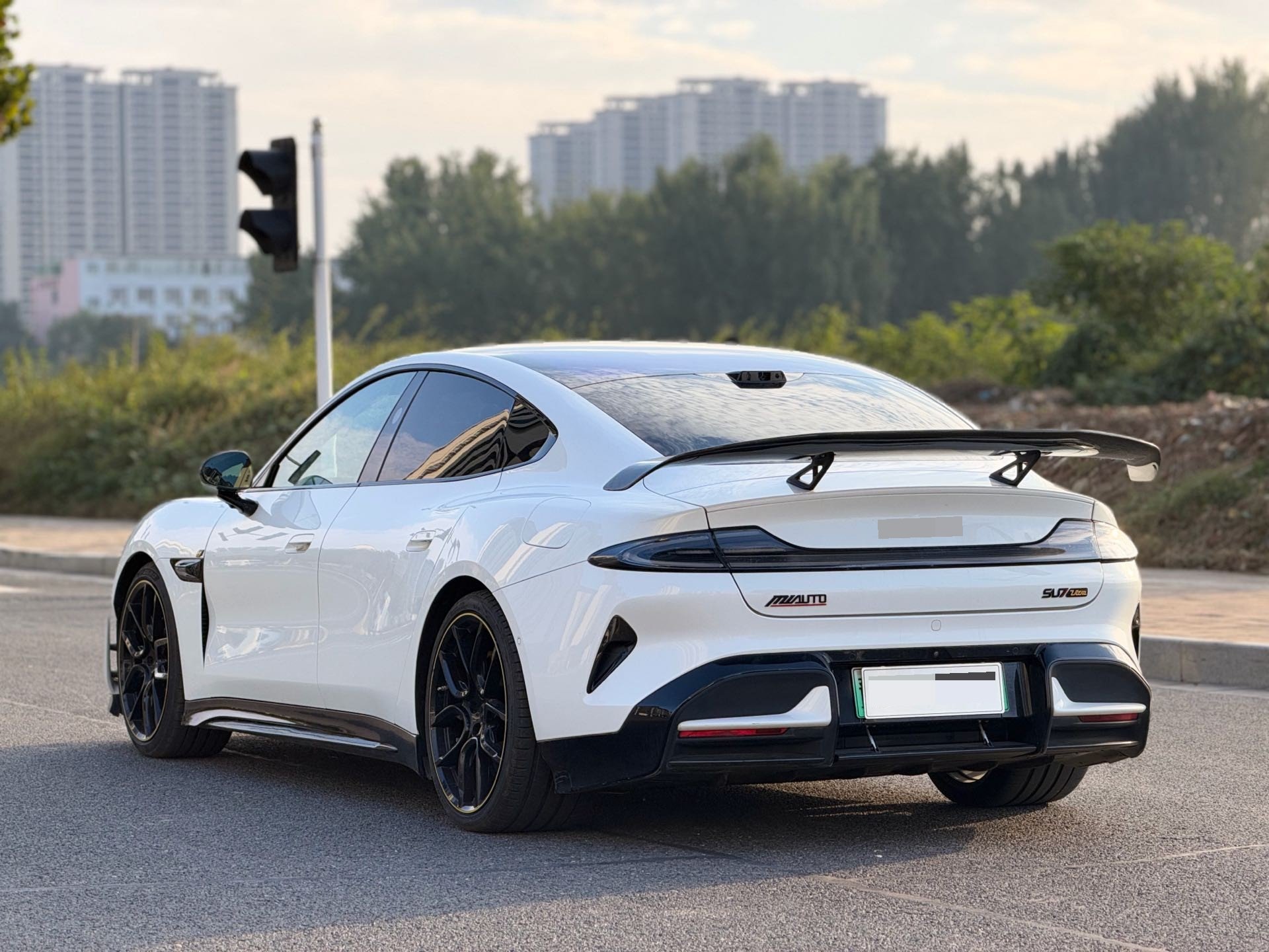 MI SU7 Ultra 2025 car image #5
