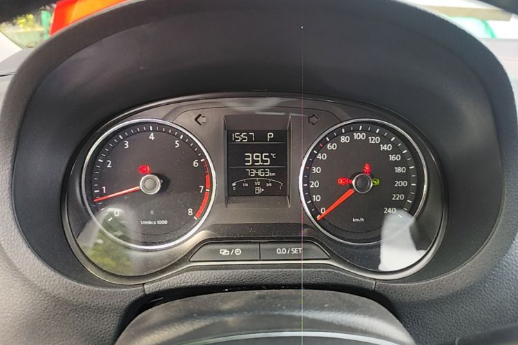 Volkswagen Polo 2015 immagine di auto #12