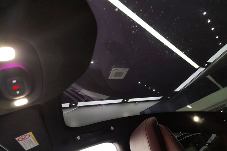 MI SU7 2024 image de voiture #18