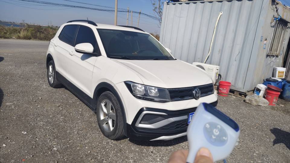 Volkswagen T-Cross 2020 #2 Volkswagen T-Cross 2020 car image #2