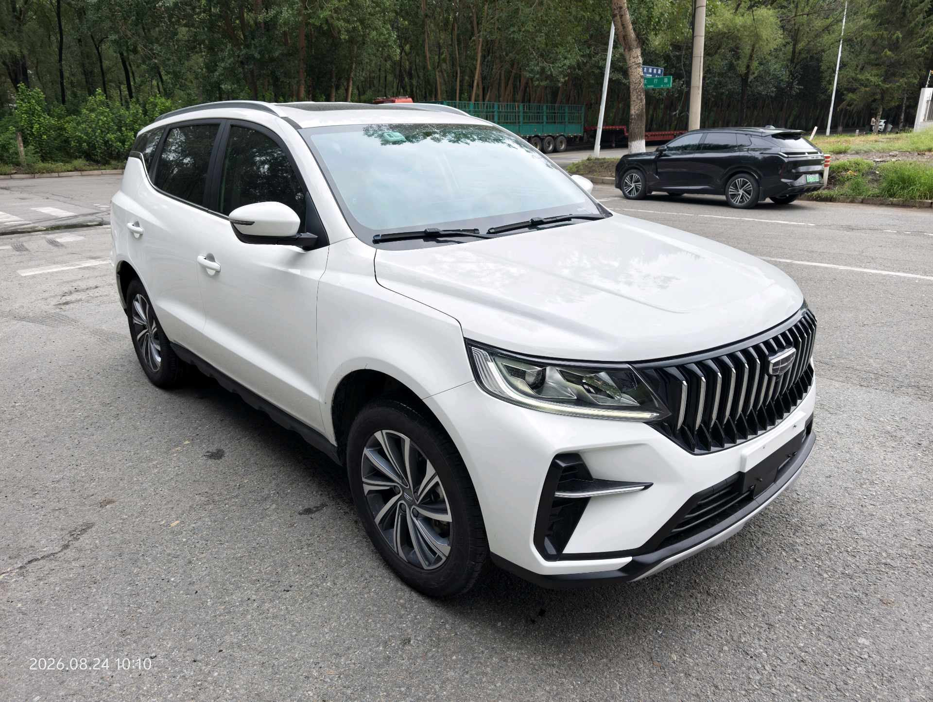 GEELY Vision X6 2022 car image #3