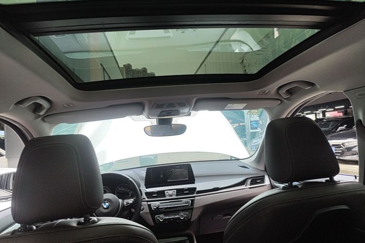 BMW X1 2020 immagine di auto #18
