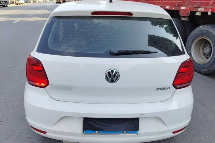 Volkswagen Polo 2018 car image #4