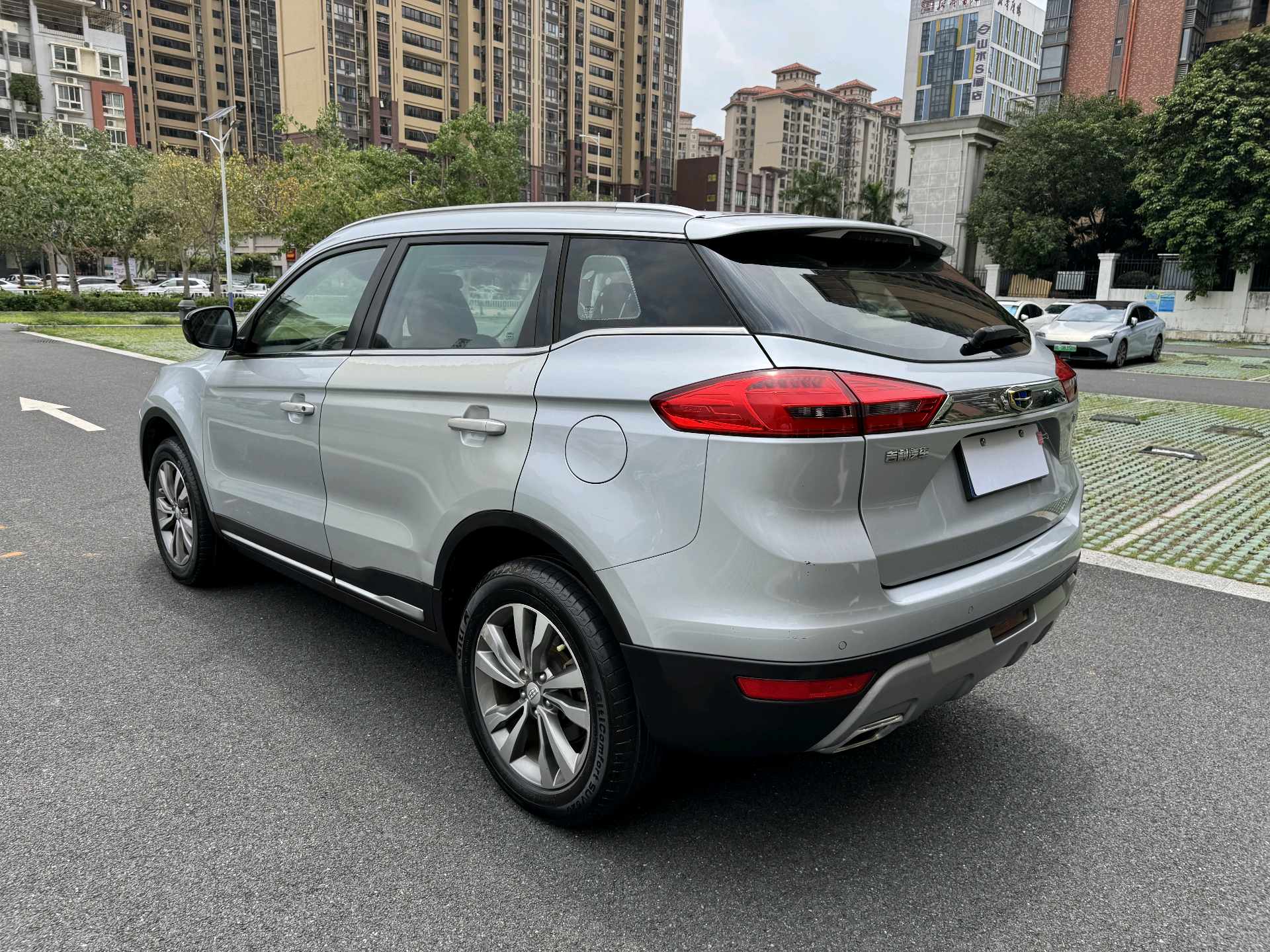 GEELY Boyue 2017 car image #7