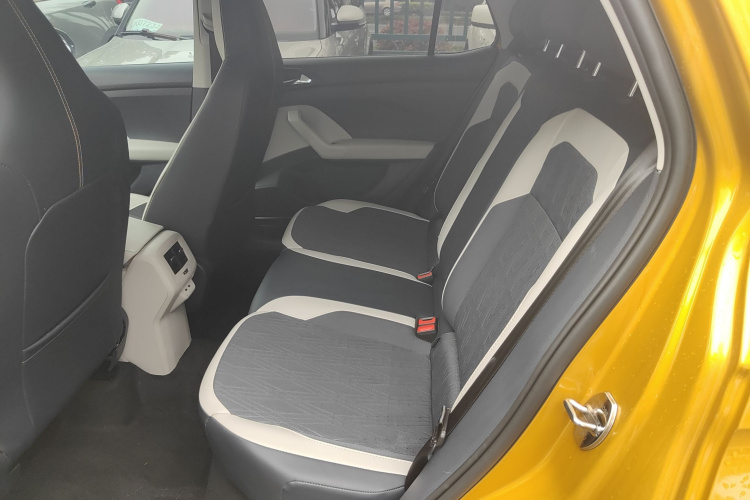 Volkswagen T-Cross 2020 car image #17