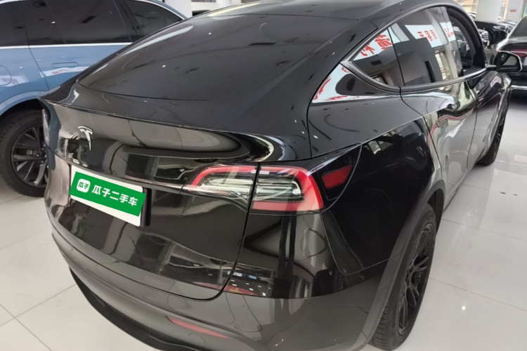 Tesla Model Y 2022 #7 Tesla Model Y 2022 car image #7