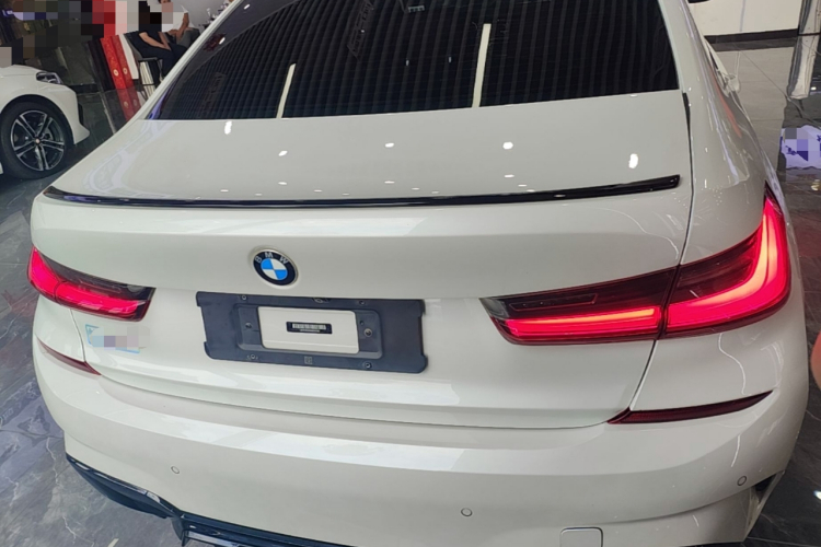 BMW 3 Series 2021 #4 BMW 3 Series 2021 car image #4