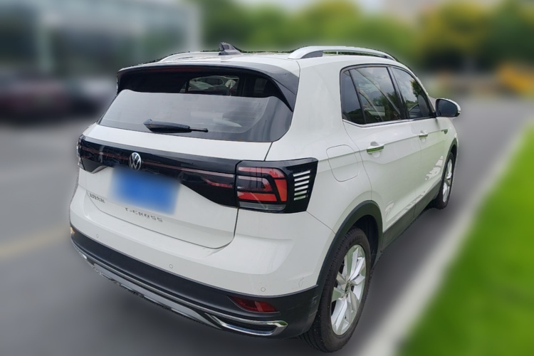 Volkswagen T-Cross 2021 car image #7