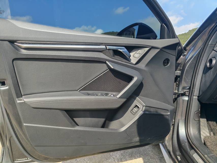 Audi A3 2023 car image #7