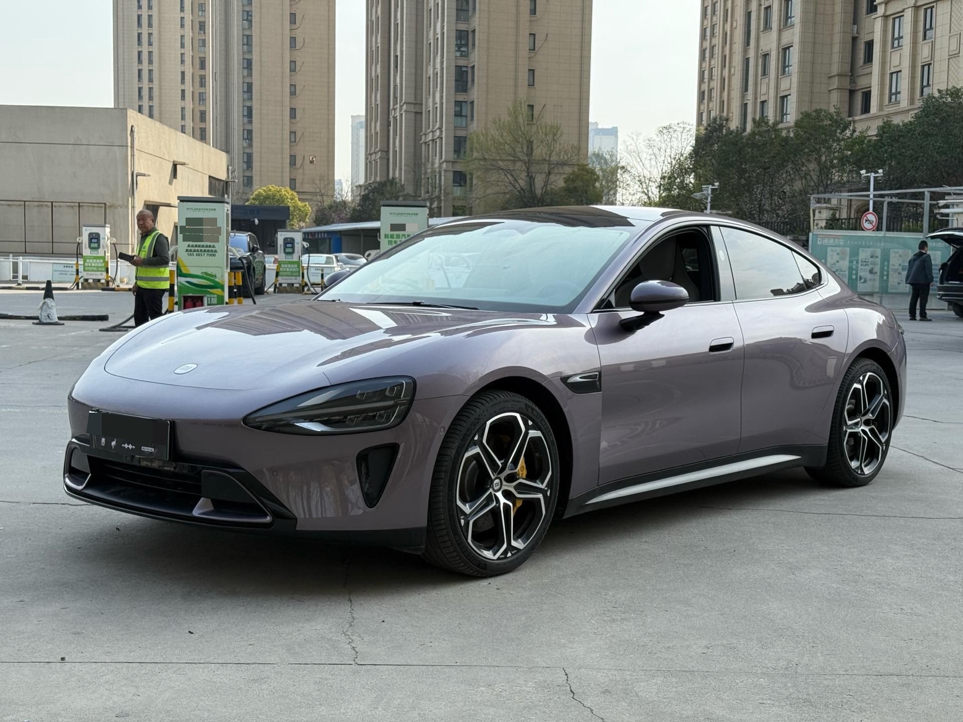 MI SU7 2024 car image 