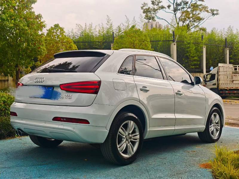 Audi Q3 2014 #6 Audi Q3 2014 car image #6