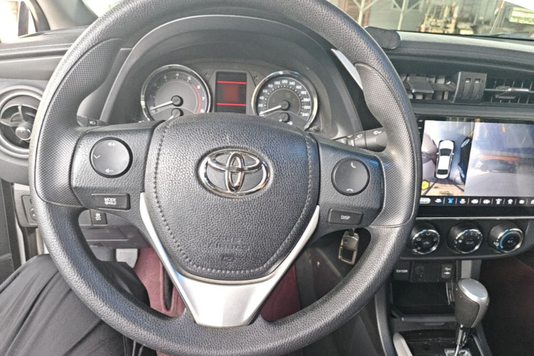 Toyota Corolla 2017 #11 Toyota Corolla 2017 car image #11