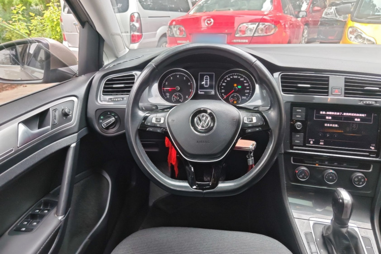 Volkswagen Golf 2019 #15 Volkswagen Golf 2019 car image #15