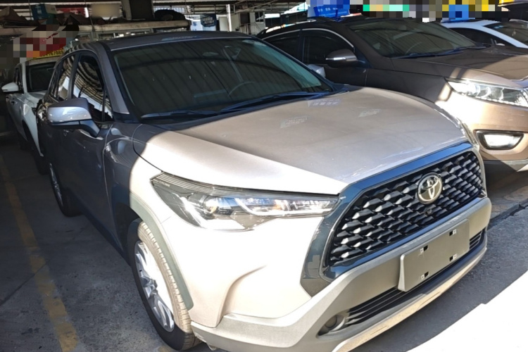 Toyota Corolla Cross 2024 immagine di auto #6