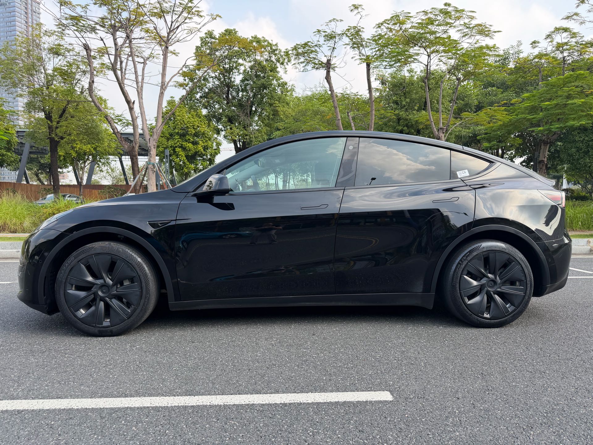 Tesla Model Y 2022 imagen de coche #5