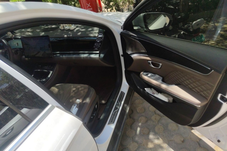 BYD Han 2023 car image #27
