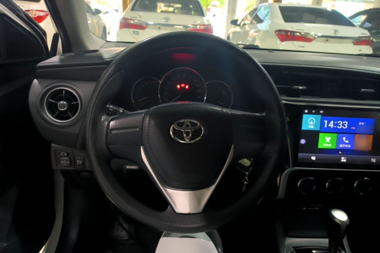 Toyota Corolla 2018 изображение автомобиля #15