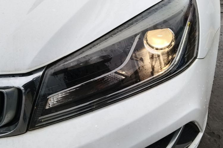 GEELY Emgrand 2019 immagine di auto #23