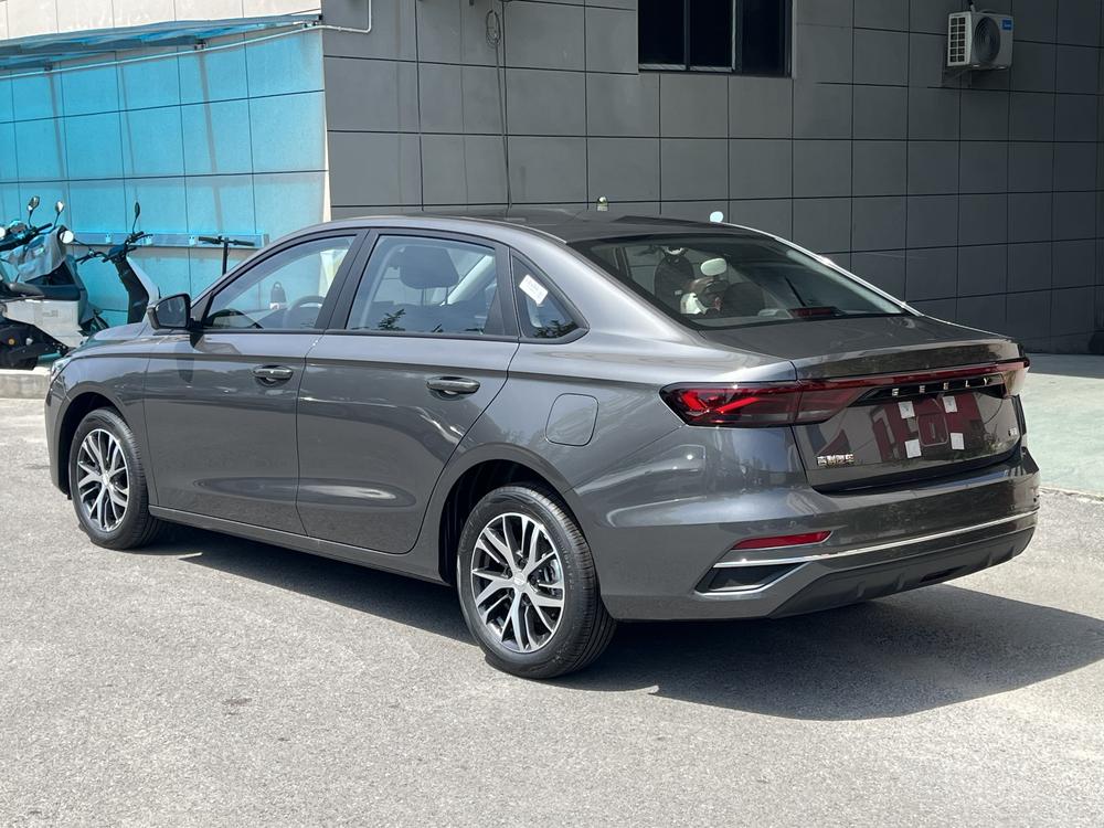GEELY Emgrand 2026 #4 GEELY Emgrand 2026 car image #4