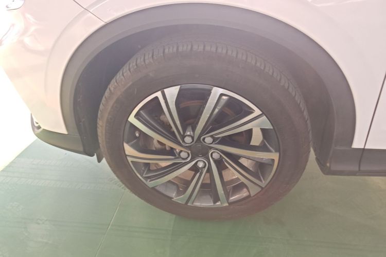 GEELY Coolray 2019 car image #9