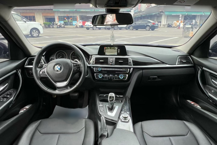 BMW 3 Series 2017 #10 BMW 3 Series 2017 car image #10