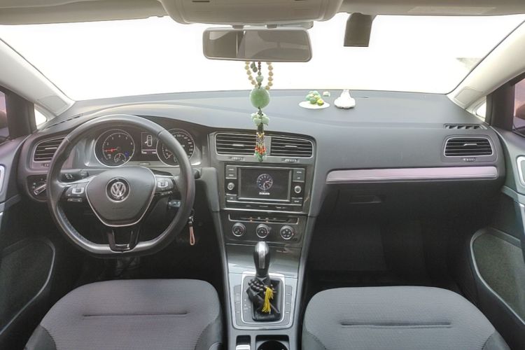 Volkswagen Golf 2018 #10 Volkswagen Golf 2018 car image #10
