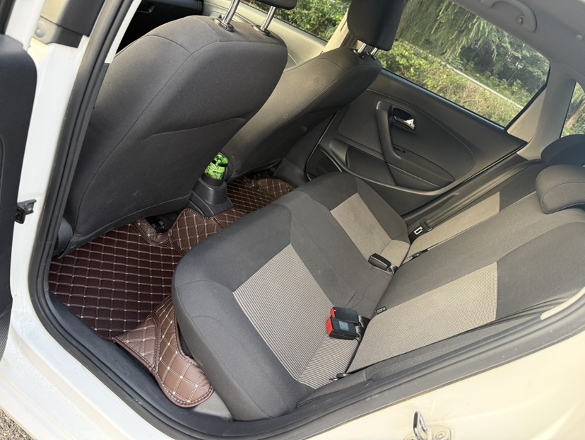 Volkswagen Polo 2014 car image #5