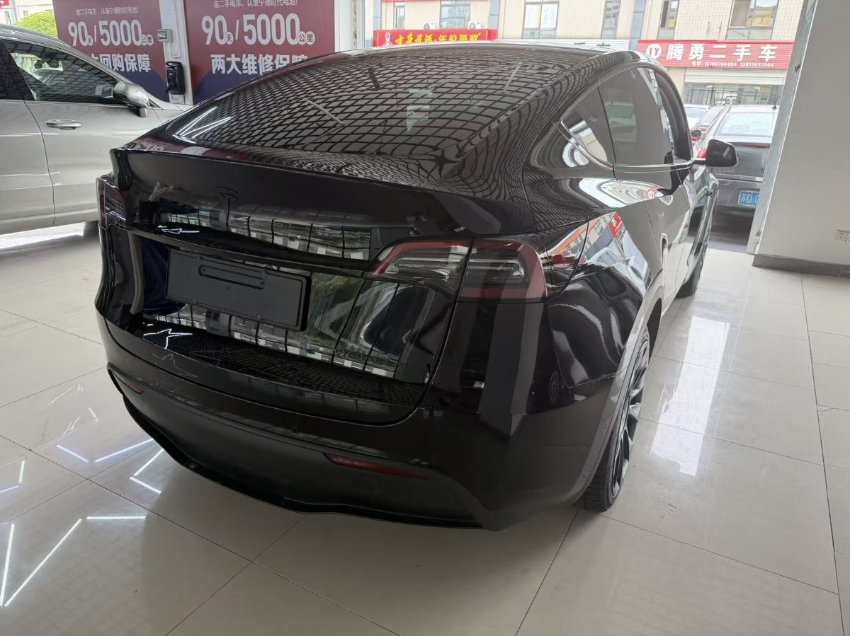 Tesla Model Y 2022 #7 Tesla Model Y 2022 car image #7