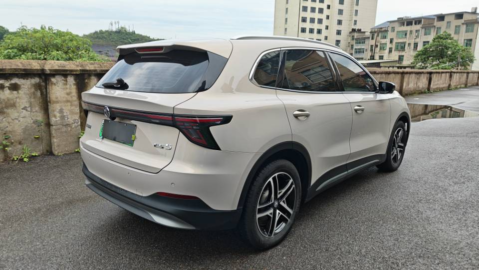 MG ES5 2024 imagem de carro #5