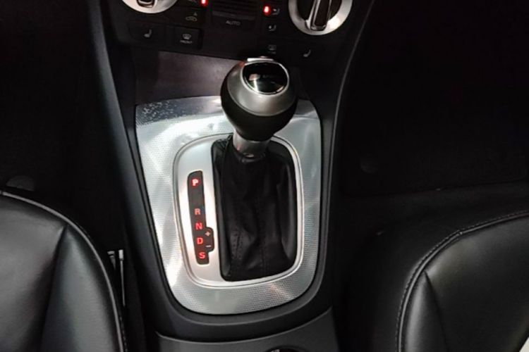 Audi Q3 2015 #14 Audi Q3 2015 immagine di auto #14