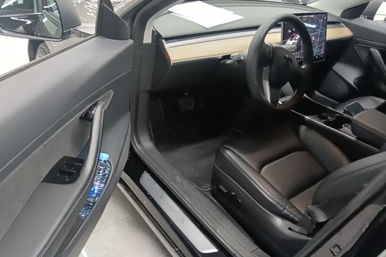 Tesla Model 3 2020 #16 Tesla Model 3 2020 car image #16