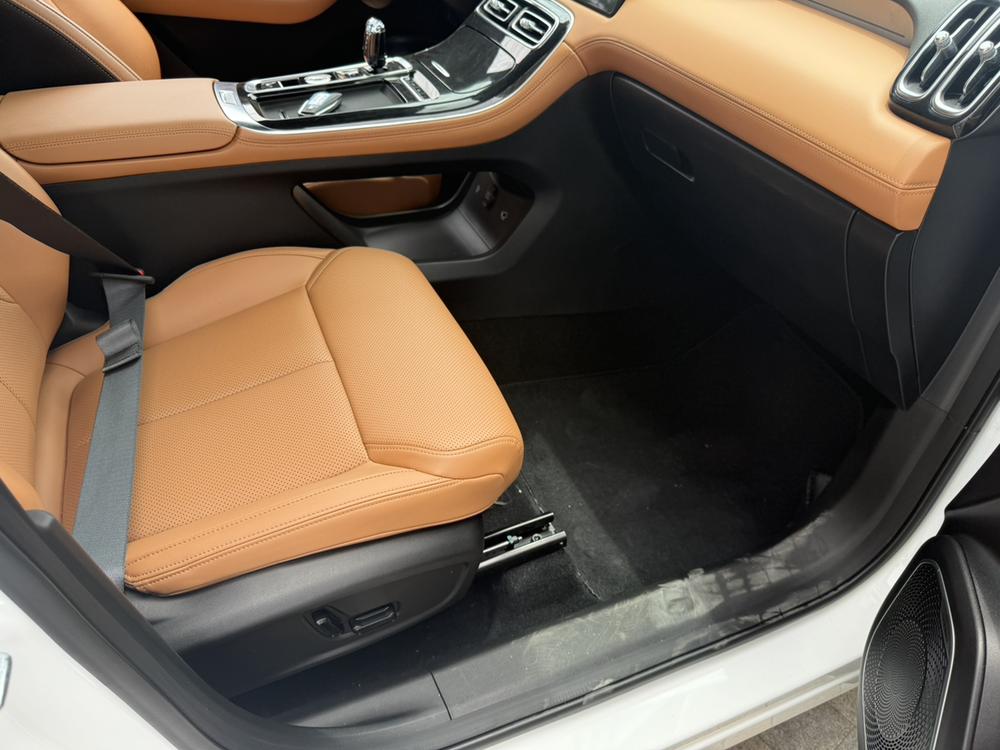 GEELY Boyue L 2025 #16 GEELY Boyue L 2025 car image #16